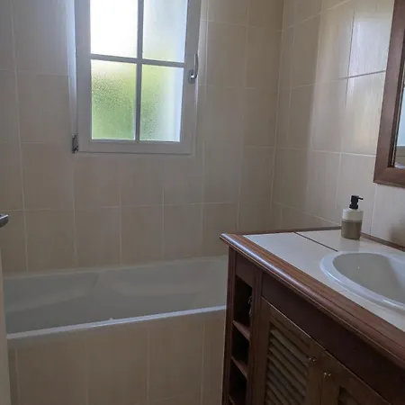 Vakantiehuis House With Private Pool Near Golf